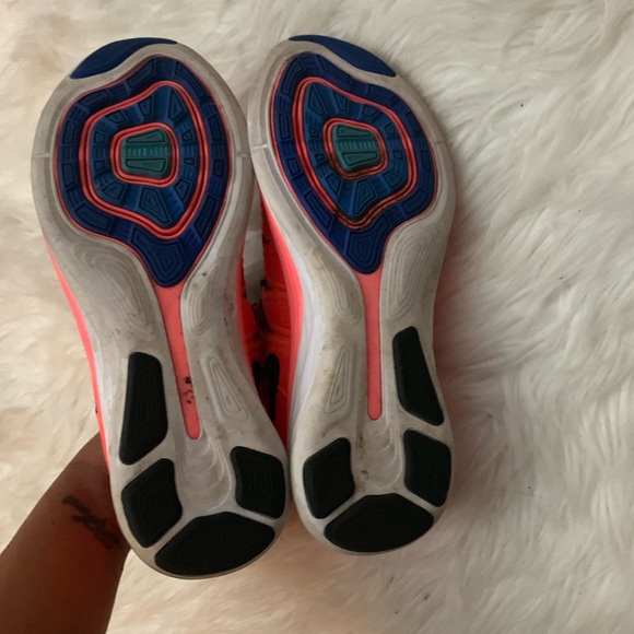 Nike knit sneakers ❥ ✰ - Picture 5 of 6